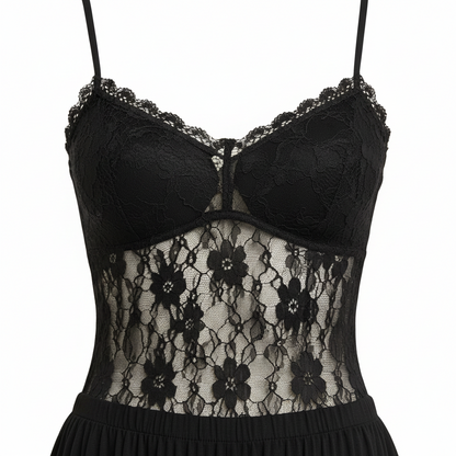 Paula | Mono halter con encaje fluido
